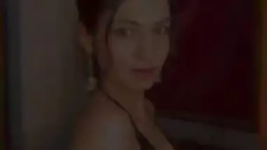 KANAK MISHRA DESI BABE SEXY IN BLACK SAREE