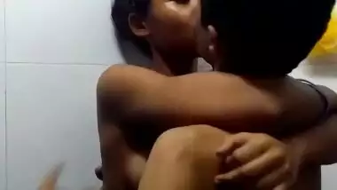 Srilankan lover sex video leaked online