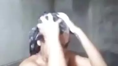 Desi bhbai bath video capture