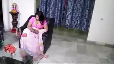 Indian saree sex big boobs aunty with lover