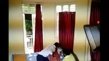 Indian porn site presents college desi sex video of Pune girl