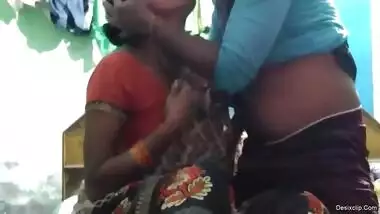 Desi Village Bhabhi Pussy Licking And Fucked