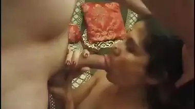 Indian Mature Whore Adaza Fucks