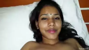 Desi girl show her whole body to boss