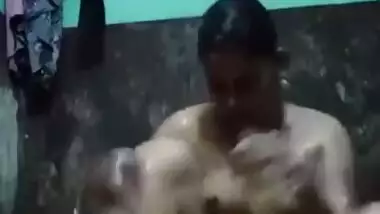 Desi Chennai Bhabhi Shower