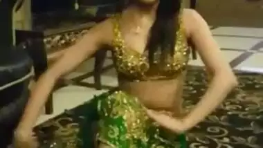 Hot Indian dancer