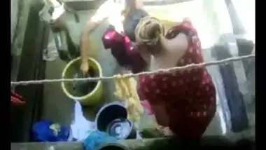 Bangla desi village girls bathing in Dhaka city HQ (5)