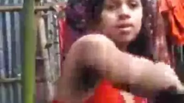 Hot Bengali Chick Showing Her Sexy Pussy