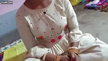 Ajanabi Pani Peene Ghar Andar Aya Or Mujhe Chod Ke Chala Gya