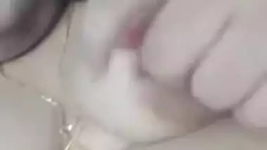 Chubby Indian Bhabhi Sucking Boobs