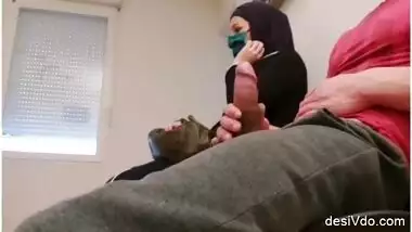 Unknown Desi girl impressed with his dick and performing handjob