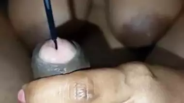 Tamil Desi wife oil Massage