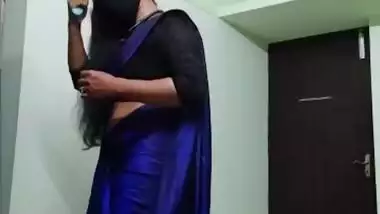 Mallu Tango Girl in Saree (Non Nude)