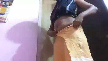 Tamil Aunty Stripping Show – Movies