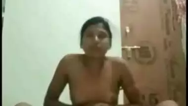 Horny youthful village wife webcam sex with brinjal