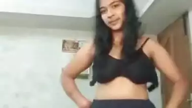 Beautiful desi girl making full nude video