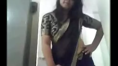 Indian Plumpy Bitch Aunty Fucking And Handjob