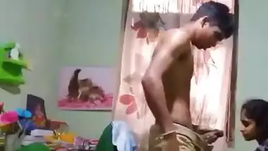 Sexy Teen Babe Sucking Penis Of Own Bhiya