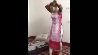 Bangladeshi hot girl arabian dancing