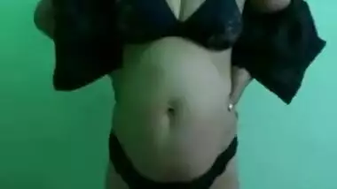 Bangalore Beautiful Tamil Housewife Stripping...