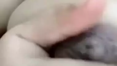 Horny Bhabhi Showing Her Boobs and Pussy On Vc Part 1