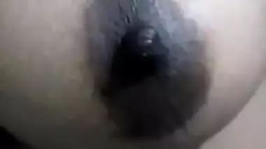 Sexy paki Girl boob Show In Video Call