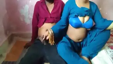 Indian Tamil Gf Ko Apna Land Chusaya Phir Uski...