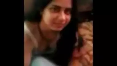 DESI AUNTY’S JUICIE CUTE BOOBS