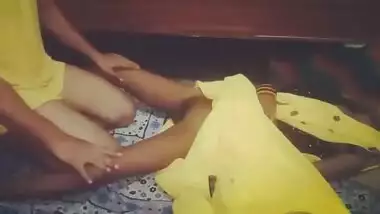 Desi Tina Ne Aaj Apne Jija Ka Lund Or Masti Bhi Kya Or Apni Chut Ki Aag Ko Sant Kiya - Li Ya