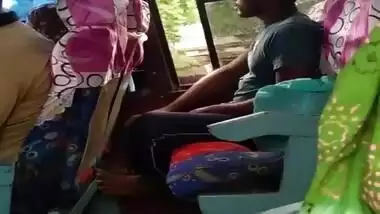 tarki guy masturbating in BUS while knowing side passanger girls recording him