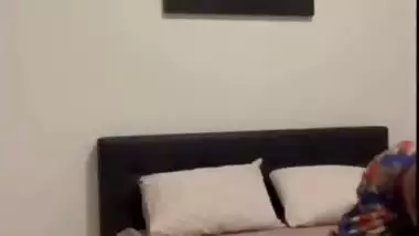 Cubby Couple Fuck in Hotel Room