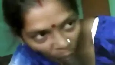 Exclusive- Desi Village Boudi Sucking Dewar Dick