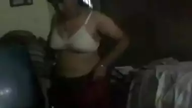 indian men recording her wife ahcning 2