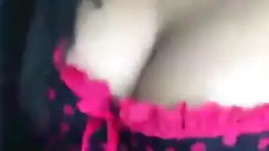 Desi Model nip slip in live vlog