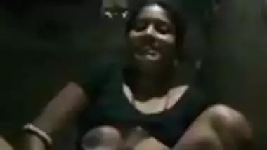 Horny Odia Bhabhi Masturbating