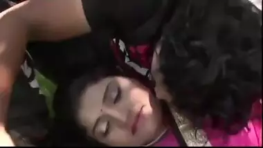 Indian bhabhi outdoor sex with ex-lover in b-grade movie