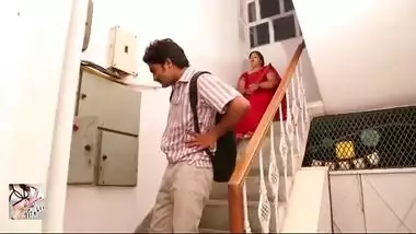 Desi chubby dehati bhabhi in masala movie clip