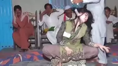 Mujra Tamil Girl Dance