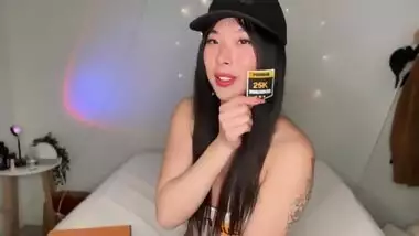 Korean Babe Gets TRIPLE CREAMPIE during 25K Subs Unboxing (AMAF)