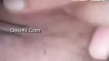 Today Exclusive- Hot Look Desi Girl Showing Her Boobs Part 2