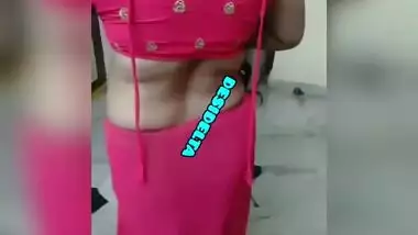 Desi Bhabi Stripping off Her Saree for Hubby