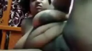 Lustful fat Bengali beauty fingering her corpulent pussy