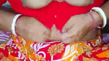 Boudi Play With Her Big Boobs