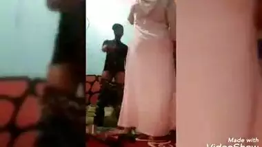 Desi home porn video of bhabhi and young devar