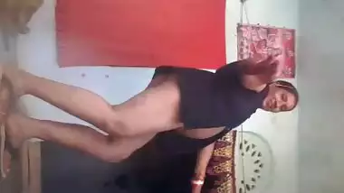 Village mature desi randi nude video making