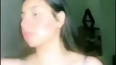 Hot babe big boobs shown on camera viral xx