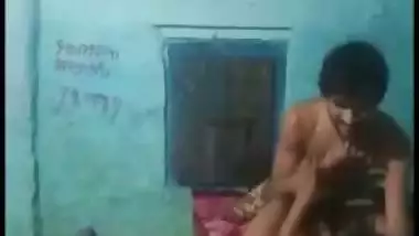 Caught as Indian village wife gets sex with brother-in-law, Desi mms video