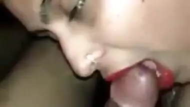 Indian XXX whore gives a nice blowjob to her friend MMS video