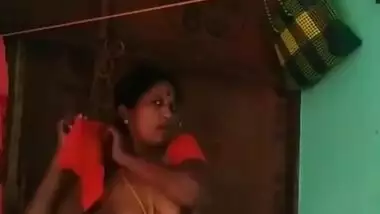 Mallu Aunty Chnaging Cloths