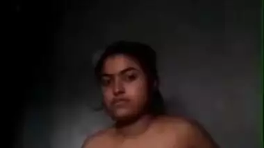 Desi Cute Girl Showing Boob and Pussy